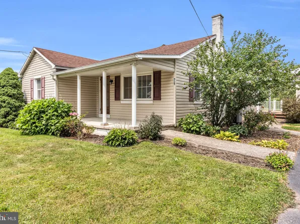 29 Maple Ave, Walnut Bottom, PA 17266