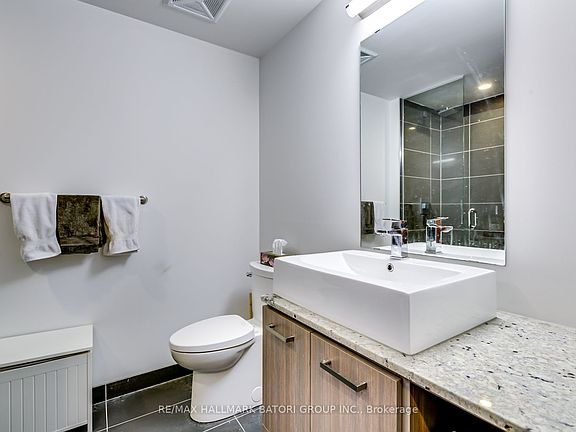 2nd image of 170 Chiltern Hill Rd #407