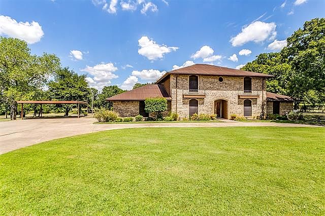 1st image of 124 Wood Oak Dr