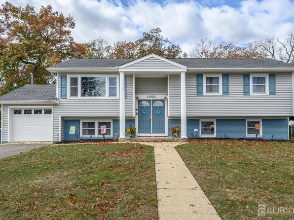 1094 June Ct, Toms River, NJ 08753