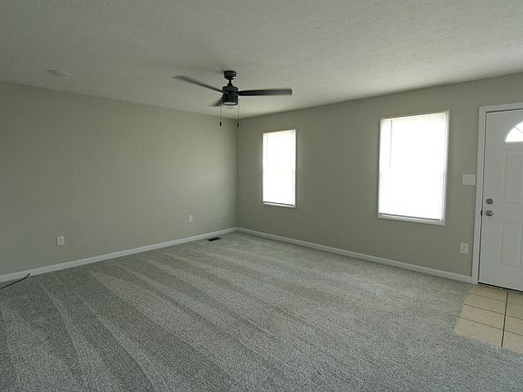 4th image of 1655 Drake Dr