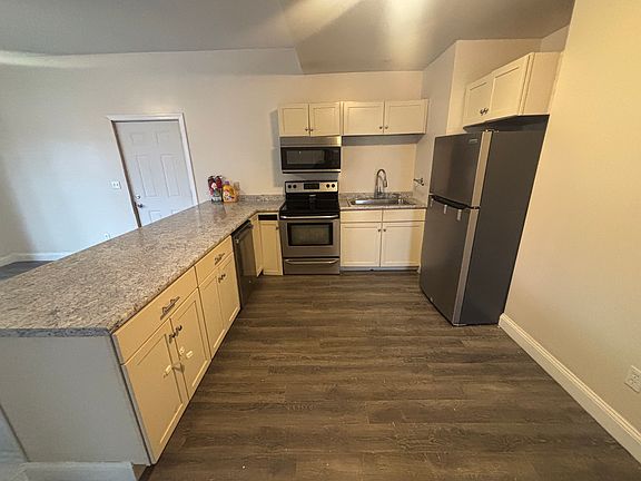 5th image of 253 Lisbon St #2B