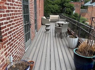 3033 M St NW #1, Washington, DC 20007