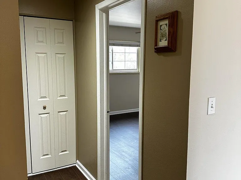780 E Fox Hills Dr — Photo 15