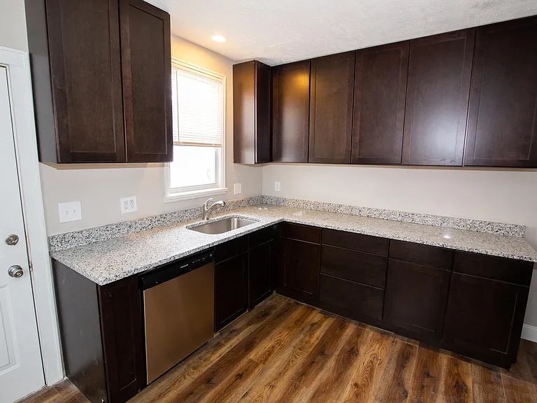 248 E Welch Ave — Photo 15
