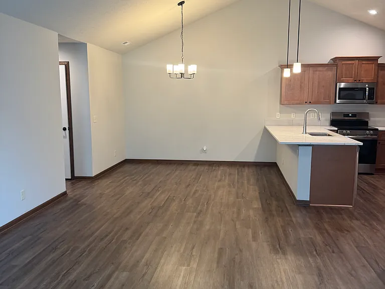6349 S 7th Pl — Photo 6