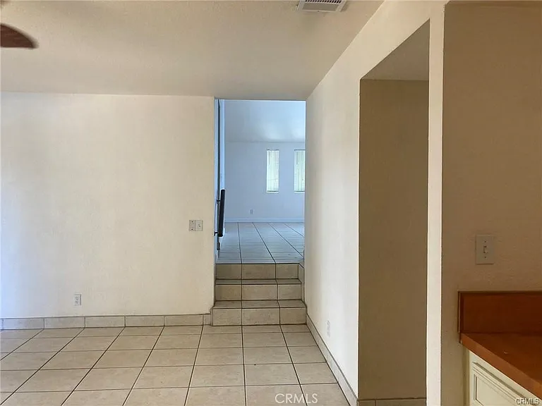 9934 La Vine St — Photo 9