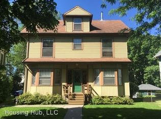 389 Maple St, Saint Paul, MN 55106