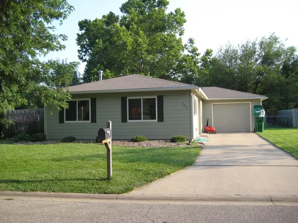 2425 Purcells Ml, Manhattan, KS 66502