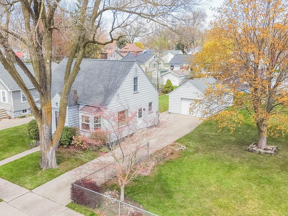 2230 Harding Ave, Muskegon, MI 49441 Zillow