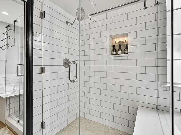 1529 Arrowhead Ln — Photo 24