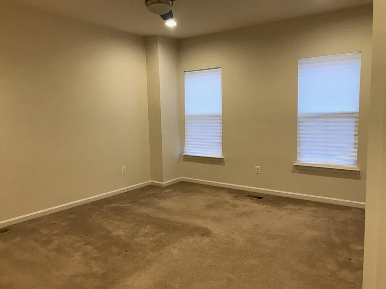 42314 Rockrimmon Ter — Photo 39
