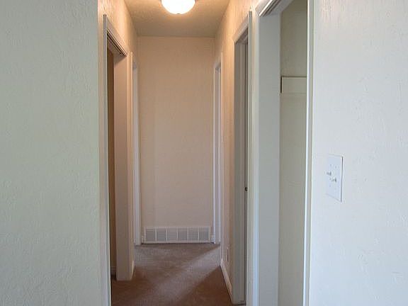 4th image of 617 W 1600 S