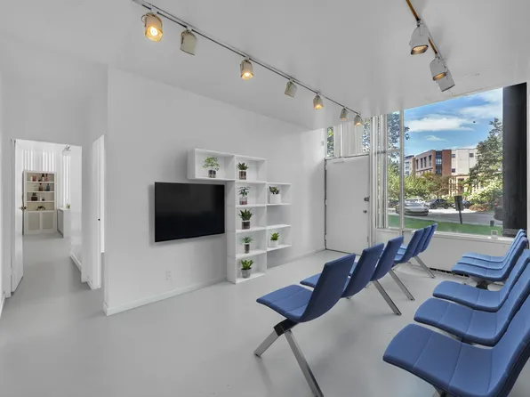 6050 Blvd East image 4 of 33