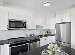 68 Hillside Dr #101, Toronto, ON M4K 2M4