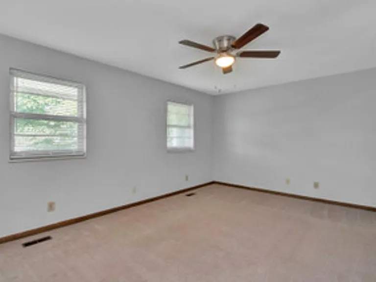 504 Harrow Rd — Photo 6