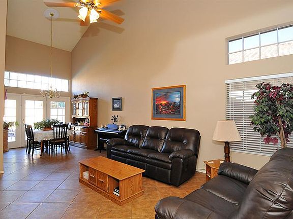 3rd image of 4214 E Silverwood Dr