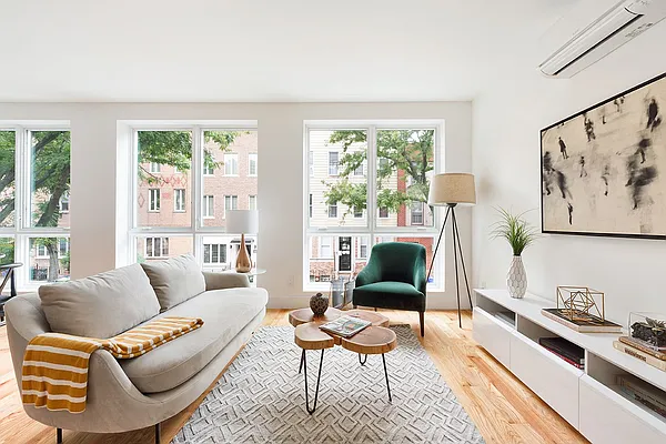 Sold by Compass | media 17