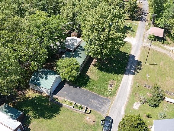 3rd image of 230 Jones Loop