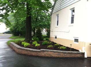 65 Chestnut St, Bridgewater, NJ 08807