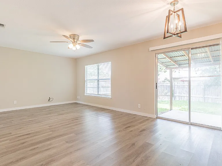 1366 Bayou Dr — Photo 15