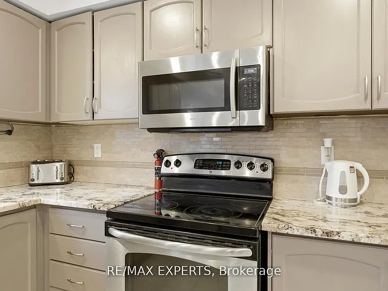 22 Wedgewood Pl — Photo 15