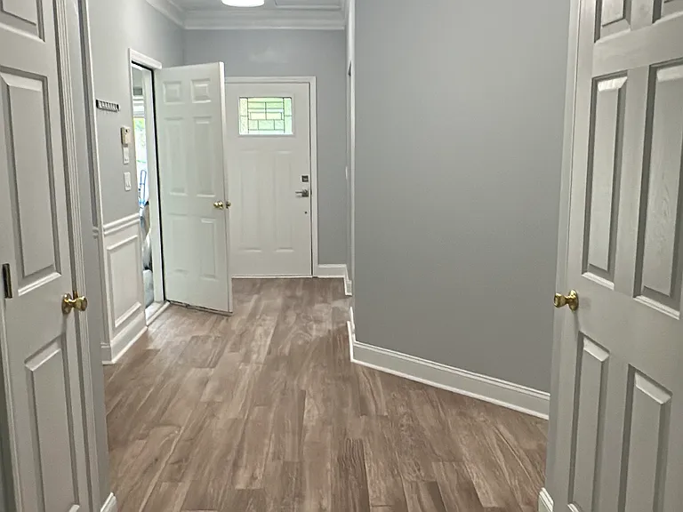 2400 Kirkstone Dr — Photo 14