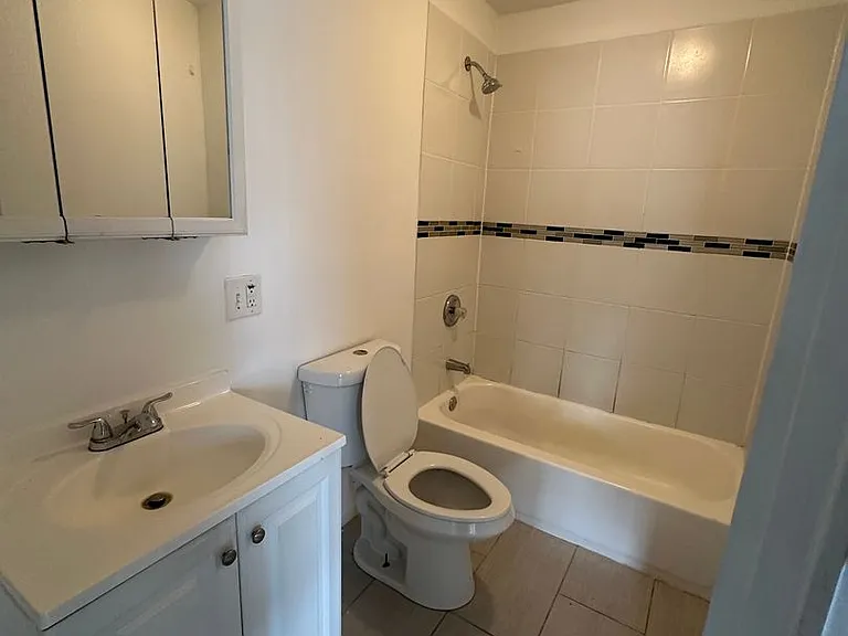 2065 Coulter St #2409-11 — Photo 35