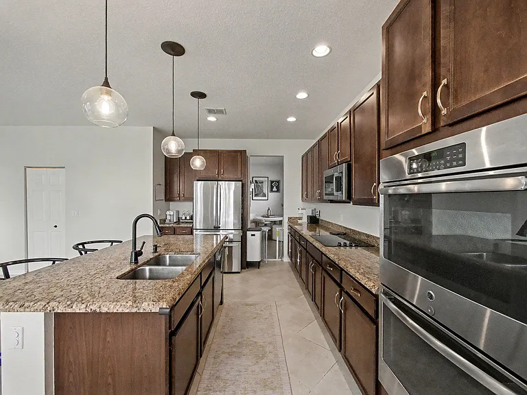 11316 SW Barton Way — Photo 11