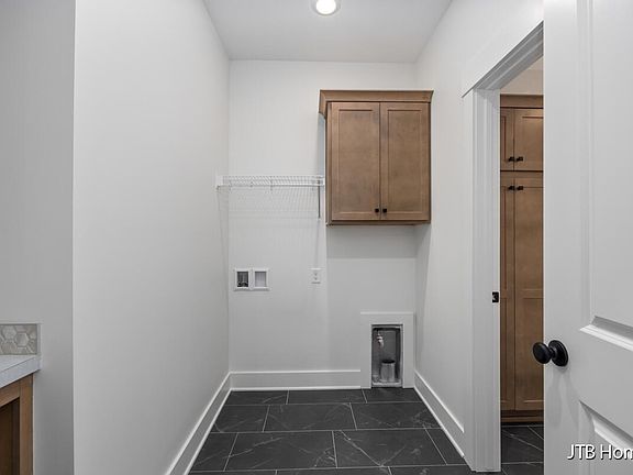 4th image of 7531 Brook Villa Ct #109
