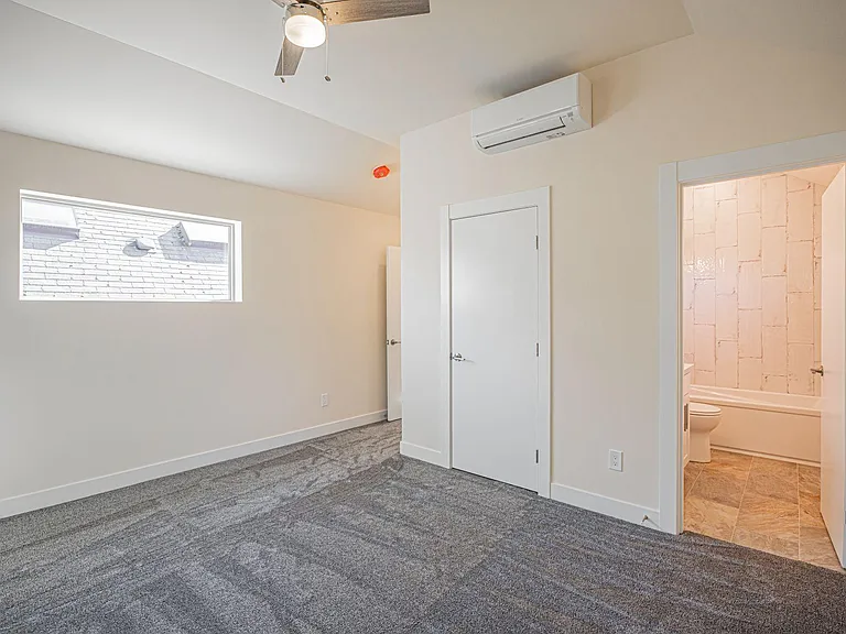 4253 S Spencer St — Photo 27