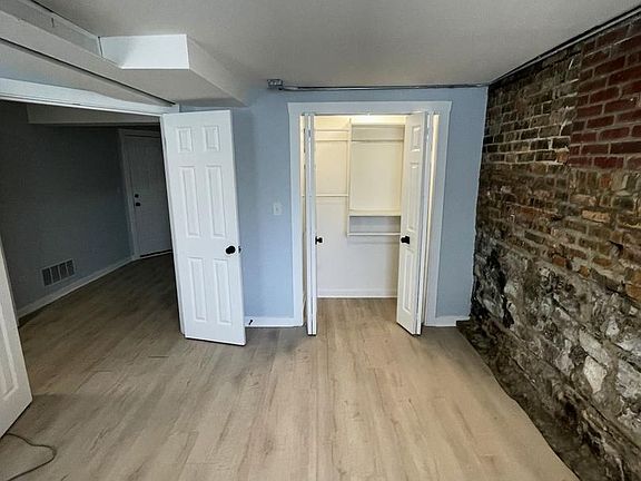 2nd image of 914 N California Ave #Ch