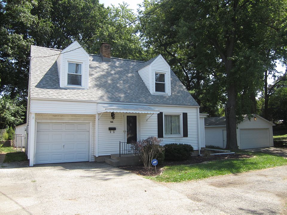 1st image of 4224 N University St