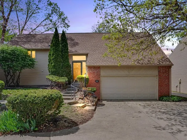 22 Fields E #0, Champaign, IL 61822