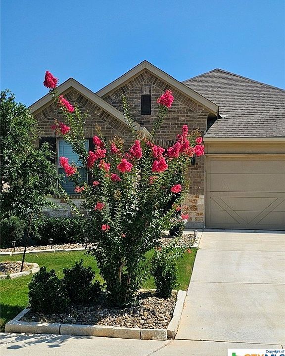 1st image of 2031 Cowan Dr