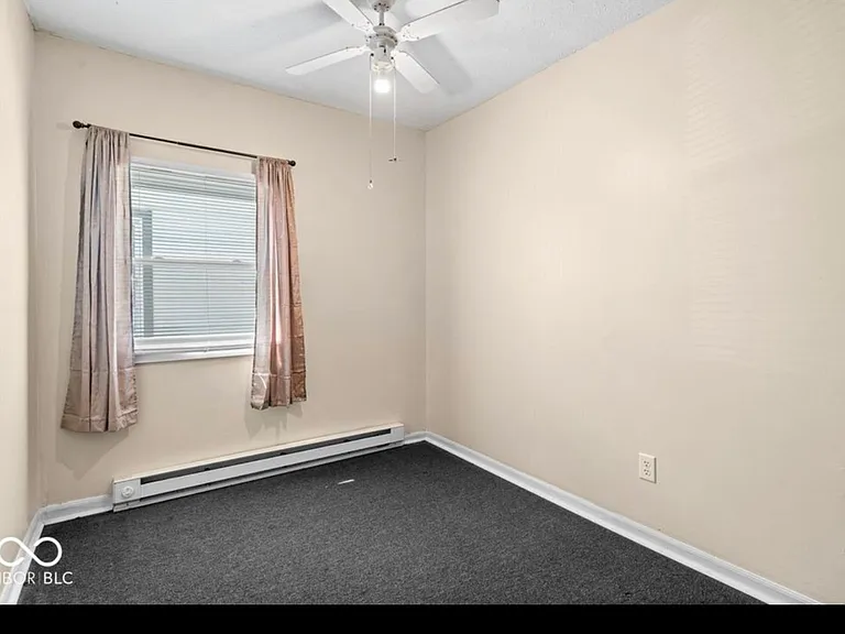 409 W Wiley St — Photo 15