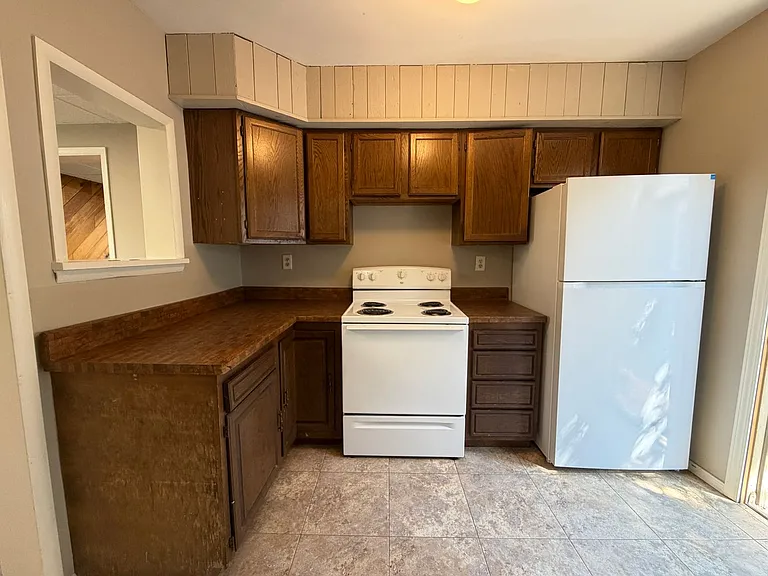 1701 Baxter Ave — Photo 15