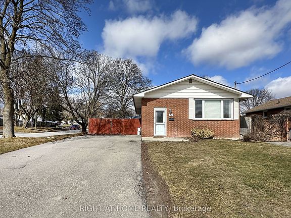 3rd image of 22 Sunset Rd