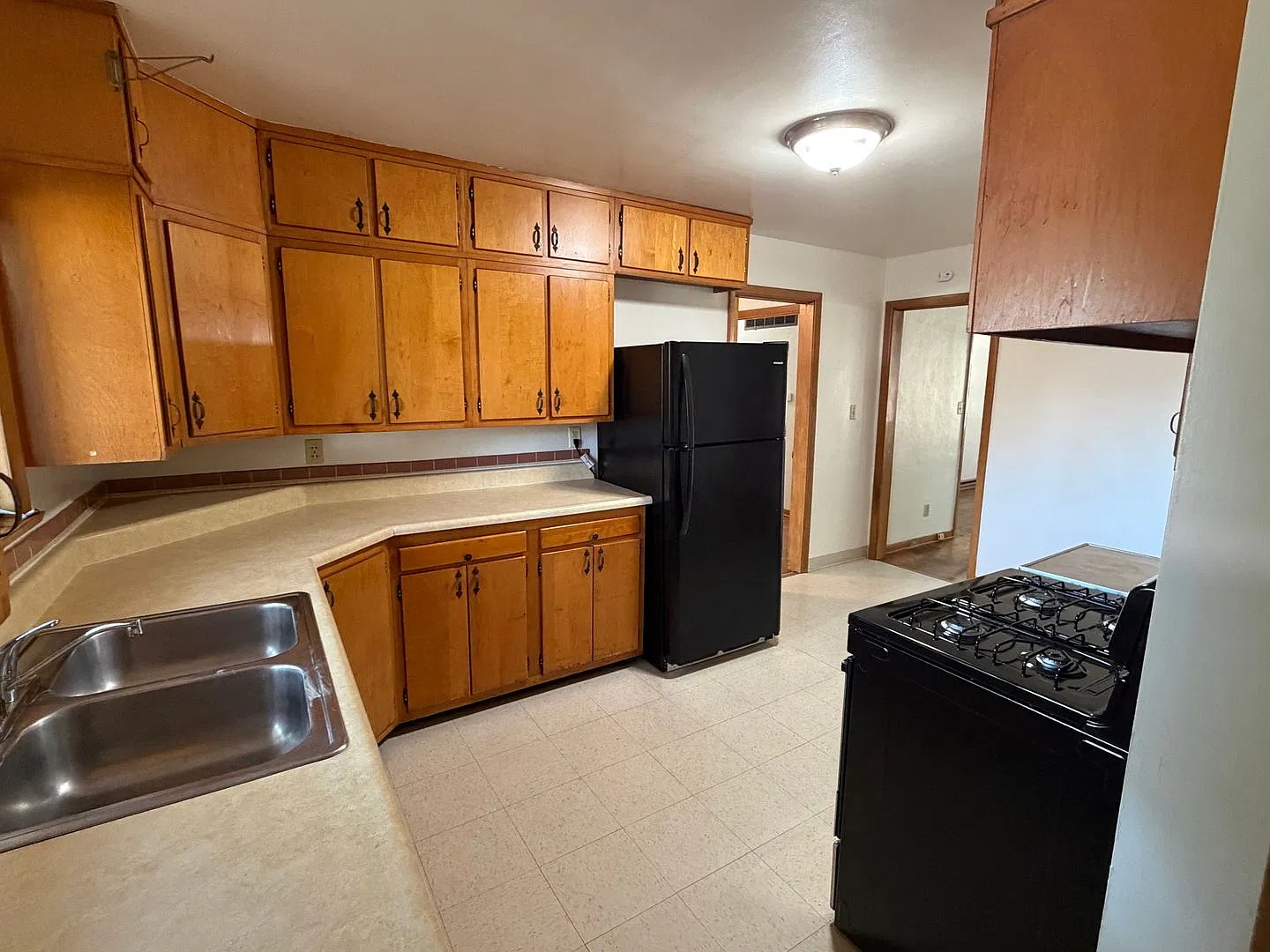 1322 Alms Dr — Photo 4