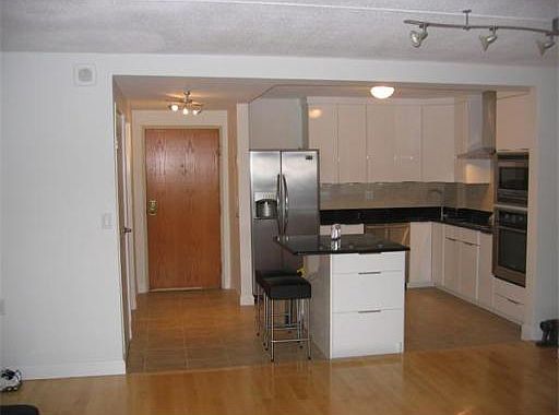 4th image of 100 Cove Way Unit 707