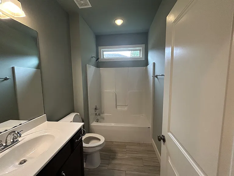 634 Cooper Sq — Photo 8