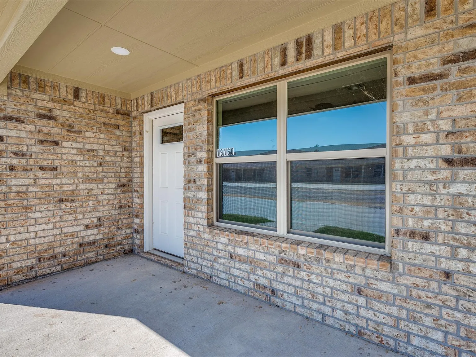 3 bed, 1244 sqft, $1,175 — Photo 1