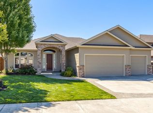 970 Pumpkin Rdg, Eagle Point, OR 97524