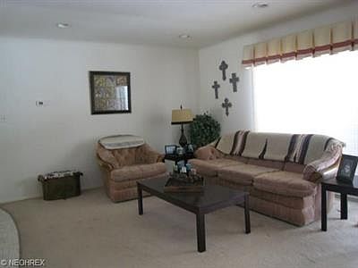 4th image of 354 Claymore Blvd