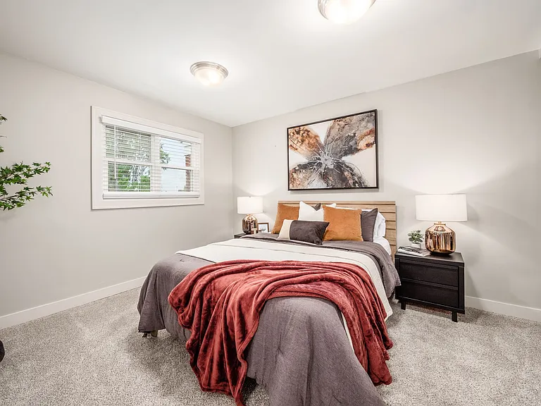 Bexley Plaza Apartments — Photo 16