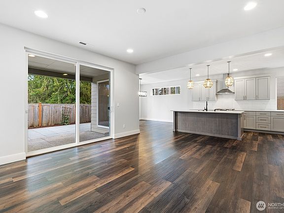 4th image of 22213 17th Avenue W