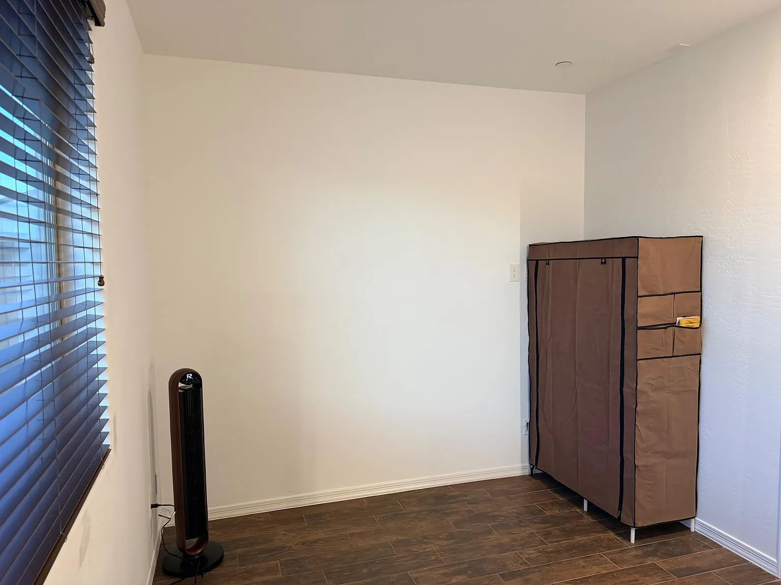 4 bed, 3.0 bath, 1999 sqft, $1,196 — Photo 4
