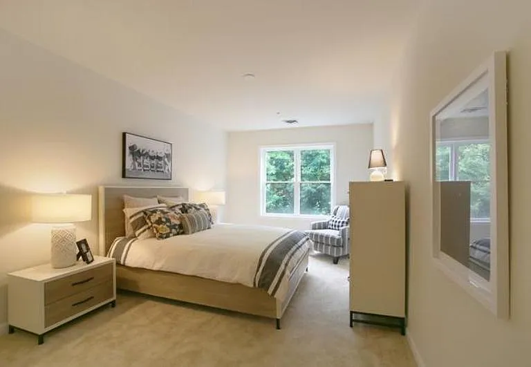 22 Farmstead Ln — Photo 4