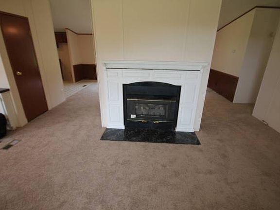 Fireplace livingroom side