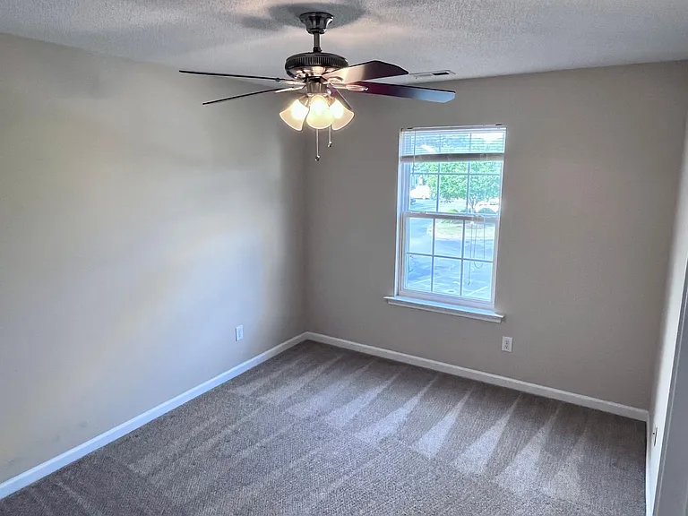 5364 Patuxent Dr — Photo 16